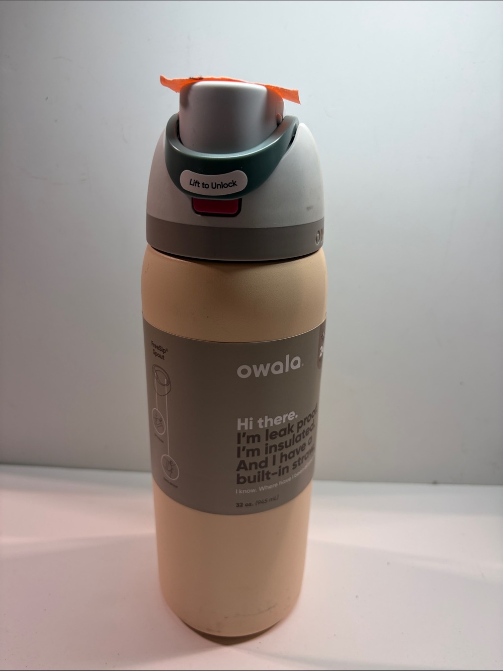 Used Owala 32 oz FreeSip Water Bottle with Straw